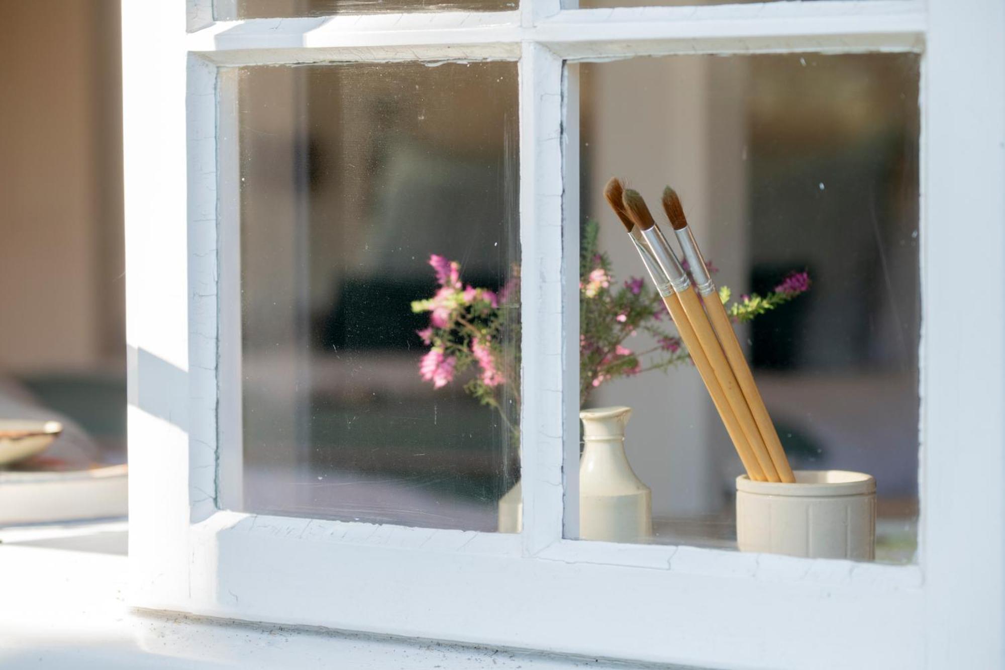 Old Mill Lodge By Huluki Sussex Stays Hurstpierpoint Eksteriør bilde